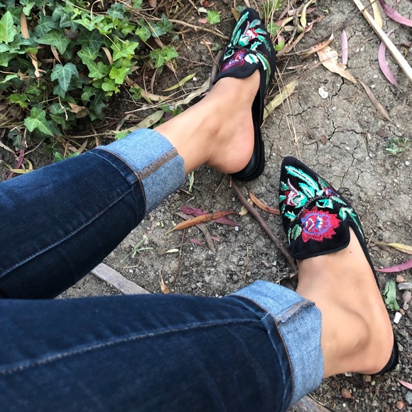 LAST1♥️Vegan Black rose embroidered pointy mule - Picture 6 of 8